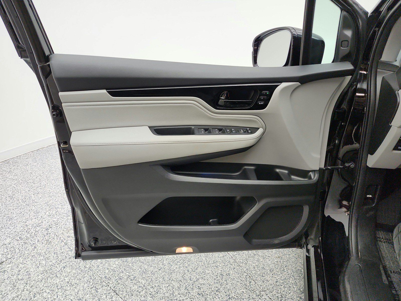 Used 2022 Honda Odyssey Elite image 12