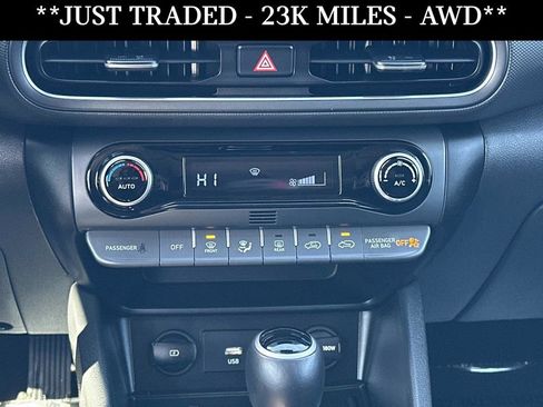 Used 2023 Hyundai Kona SEL w/ Convenience Package image 10