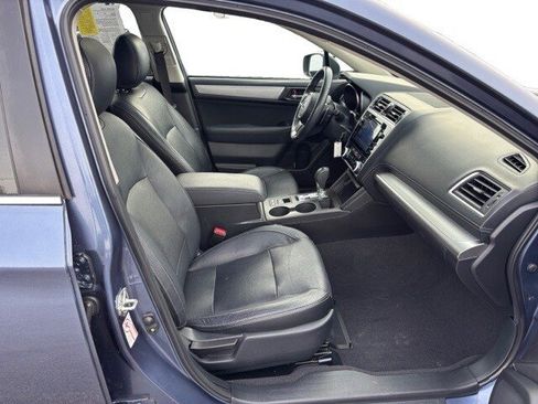 Used 2018 Subaru Outback 2.5i Premium image 11