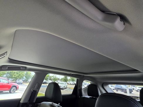 Used 2024 Nissan Murano SL FWD image 9