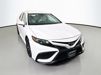 Used 2021 Toyota Camry SE FWD video 1