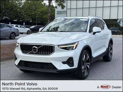 Used 2023 Volvo XC40 B5 Plus w/ Driver Assist Package
