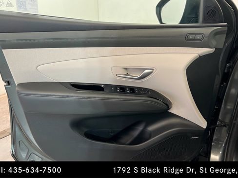 Used 2025 Hyundai Tucson Limited AWD/4WD image 14