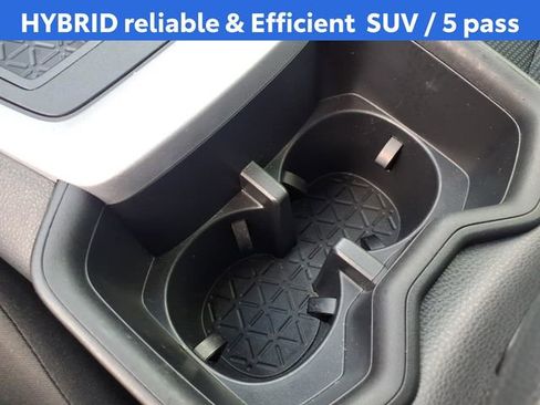 Used 2023 Toyota RAV4 LE FWD image 8