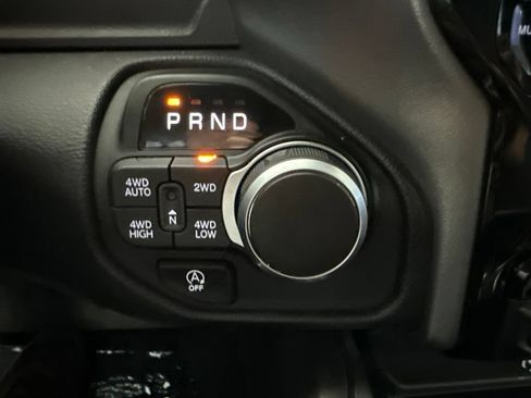 Used 2025 RAM 1500 Big Horn AWD/4WD image 26
