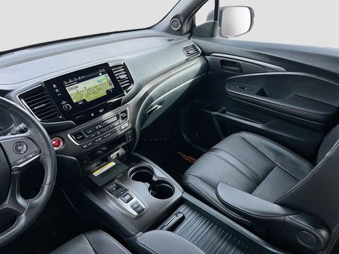 Used 2023 Honda Passport TrailSport image 25