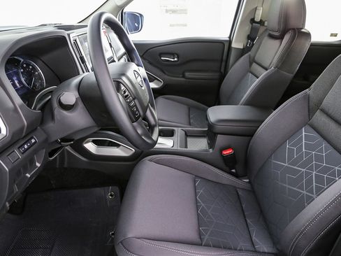 New 2025 Nissan Frontier SV image 19