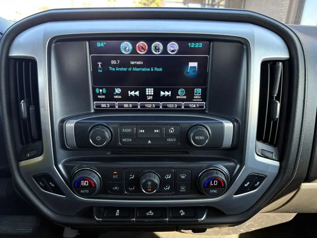 Used 2017 GMC Sierra 1500 SLE w/ SLE Value Package AWD/4WD image 11