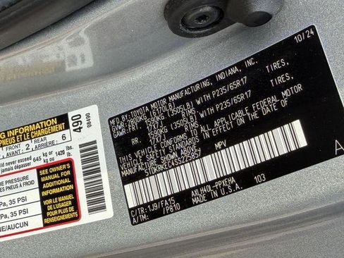 Certified 2025 Toyota Sienna LE image 10