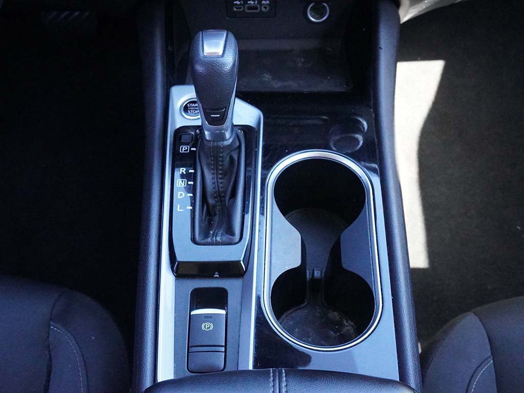 Used 2024 Nissan Altima 2.5 SV AWD/4WD image 45