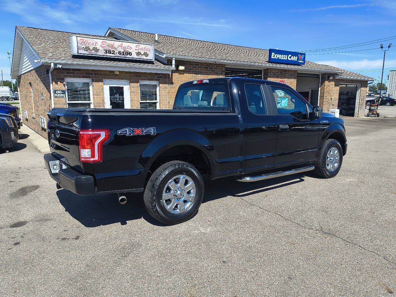 Used 2017 Ford F150 XL w/ Equipment Group 101A Mid AWD/4WD image 5