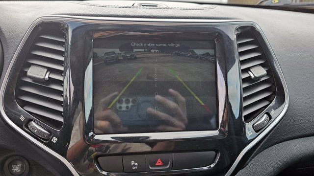 Used 2019 Jeep Cherokee Limited AWD/4WD image 19