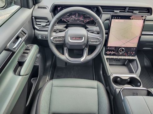 New 2026 GMC Terrain AT4 w/ LPO, Floor Liner Package image 10