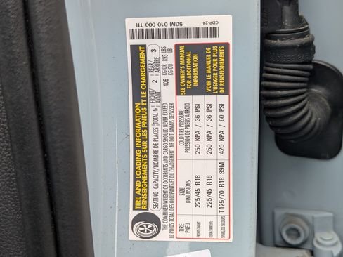 Used 2025 Volkswagen Jetta SE w/ Sunroof Package FWD image 39