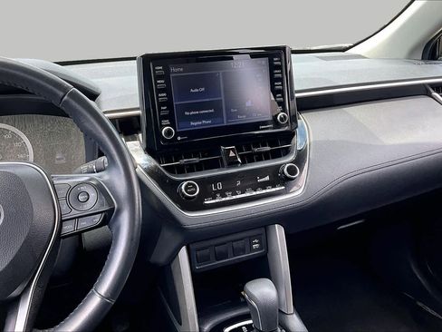 Used 2022 Toyota Corolla Cross LE FWD image 7