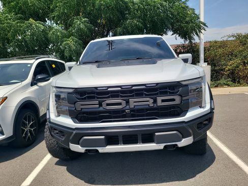 Used 2025 Ford F150 Raptor AWD/4WD image 2