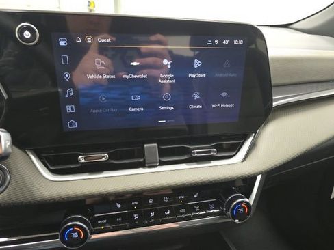 New 2026 Chevrolet Equinox LT w/ Convenience Package II AWD/4WD image 13