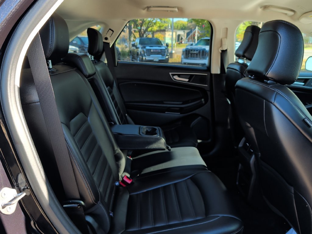 Used 2024 Ford Edge SEL AWD/4WD image 35