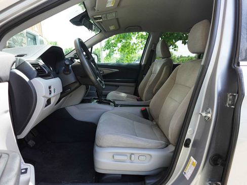 Used 2020 Honda Pilot EX image 12