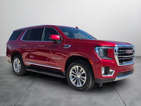 Used 2023 GMC Yukon SLT w/ SLT Premium Package AWD/4WD image 6