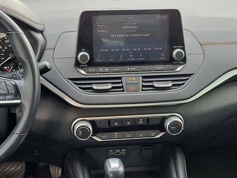 Used 2019 Nissan Altima 2.5 SR image 10