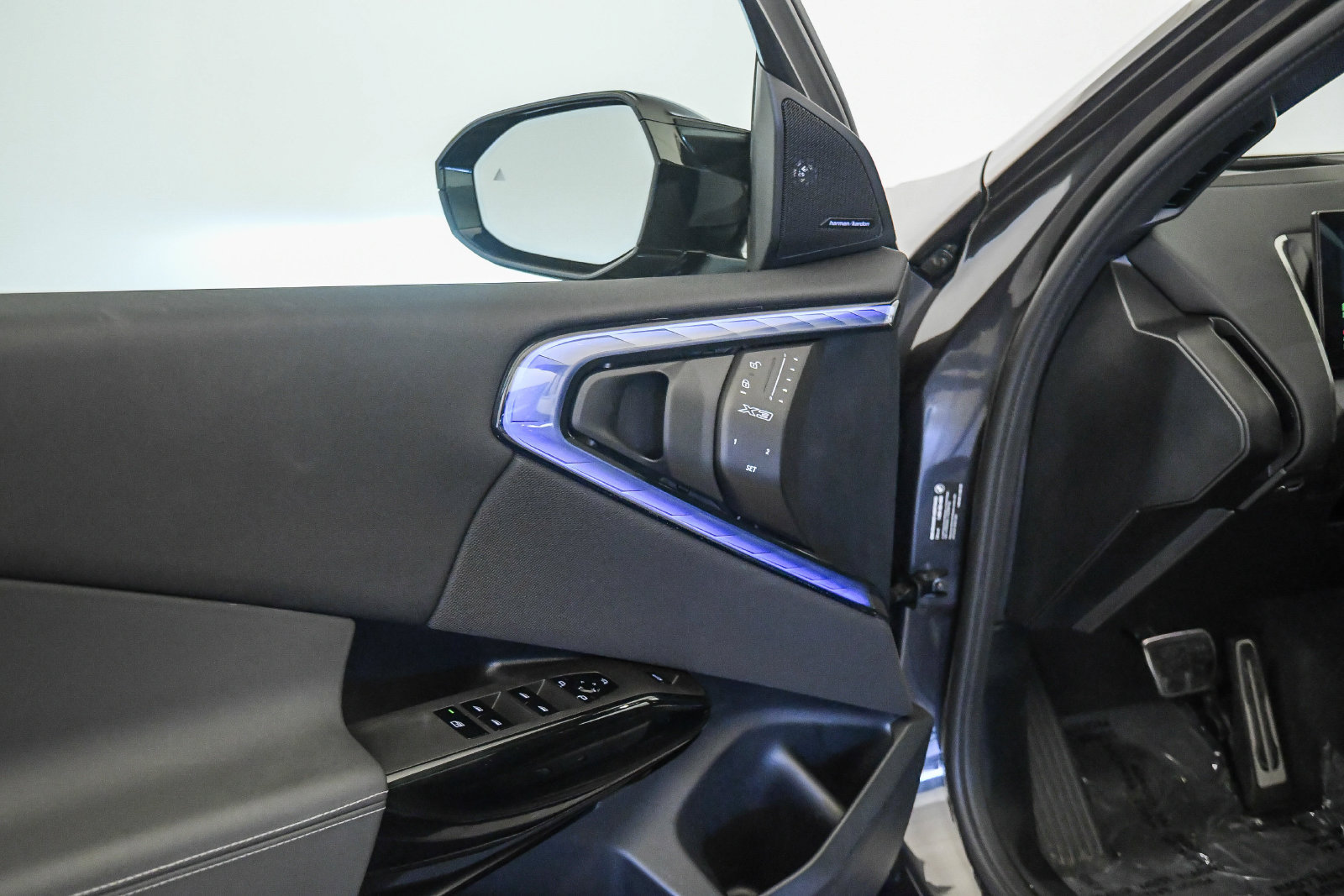 Used 2025 BMW X3 M50 AWD/4WD image 29