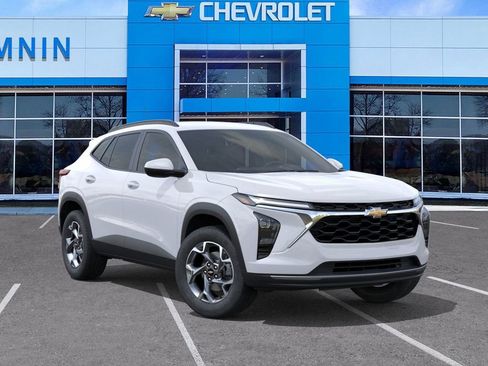 New 2025 Chevrolet Trax LT image 7