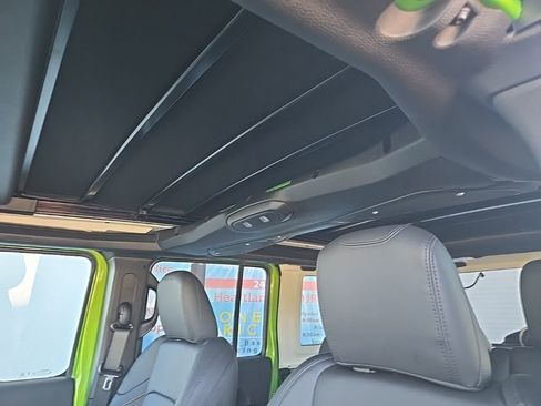 New 2026 Jeep Wrangler Sahara AWD/4WD image 32