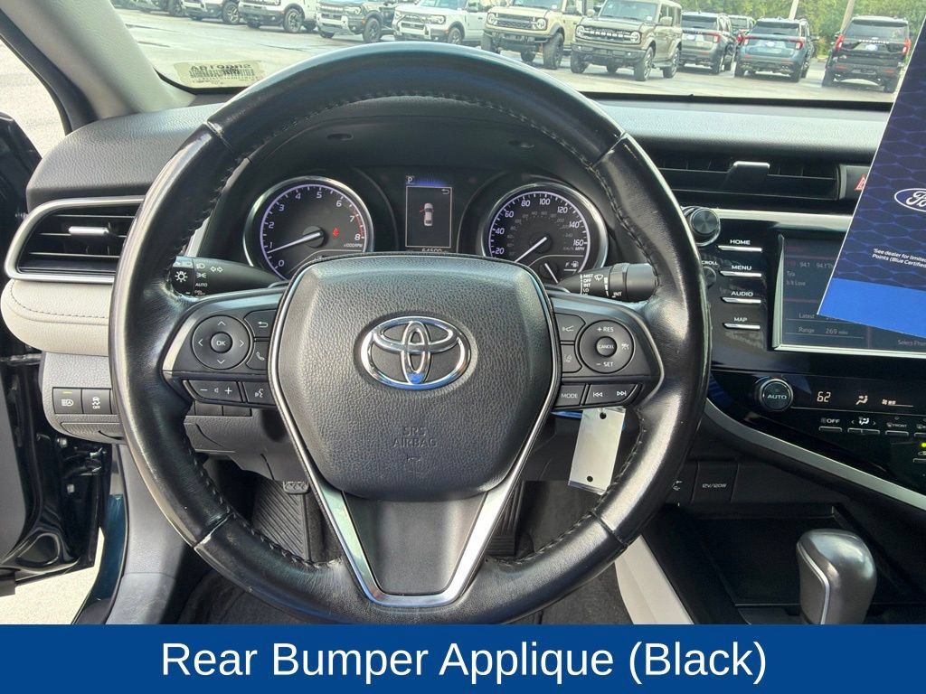 Used 2019 Toyota Camry SE w/ Carpet Mat Package FWD image 20