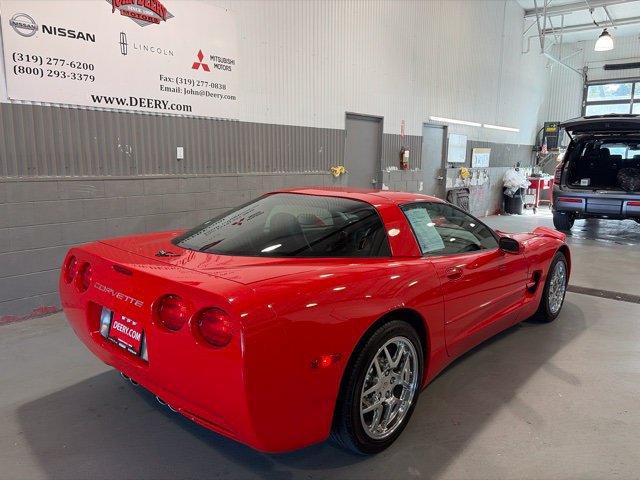 Used 2004 Chevrolet Corvette Coupe RWD image 3