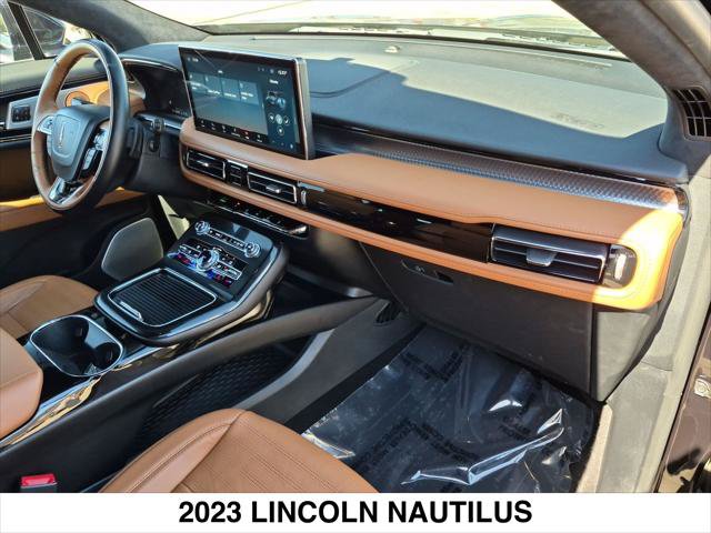 Certified 2023 Lincoln Nautilus Black Label w/ Class II Trailer Tow Package AWD/4WD image 26