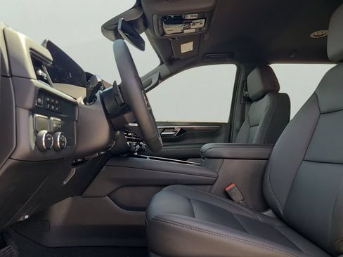 New 2026 Chevrolet Suburban LT w/ Comfort Package RWD image 23