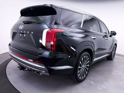 Used 2023 Hyundai Palisade Calligraphy FWD image 16