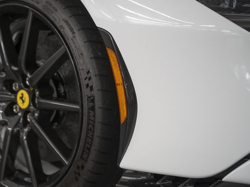 Used 2023 Ferrari SF90 Spider AWD/4WD image 19