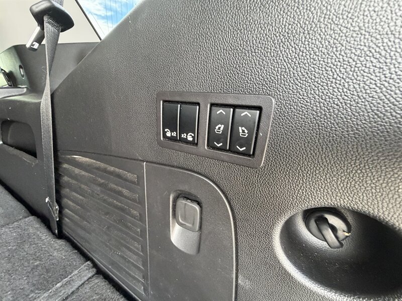 Used 2018 Chevrolet Tahoe LT RWD image 14