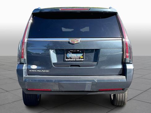 Used 2019 Cadillac Escalade ESV Premium Luxury image 5