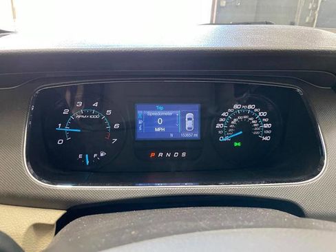 Used 2016 Ford Taurus SE image 35