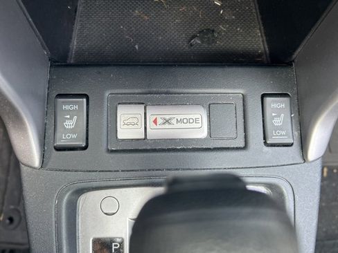 Used 2018 Subaru Forester 2.5i Premium w/ All-Weather Package image 19