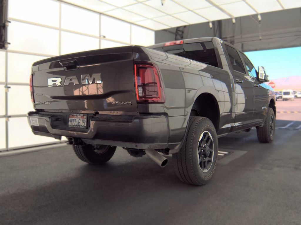 Used 2026 RAM 2500 Laramie AWD/4WD image 3