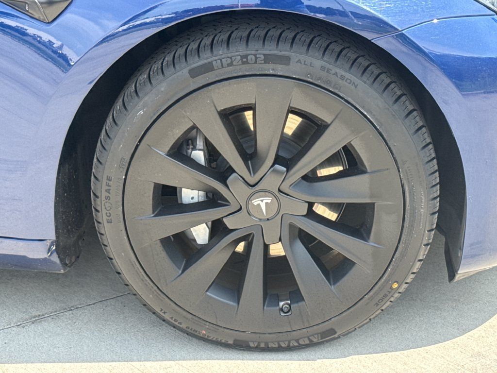 Used 2023 Tesla Model 3 Standard Range RWD image 11