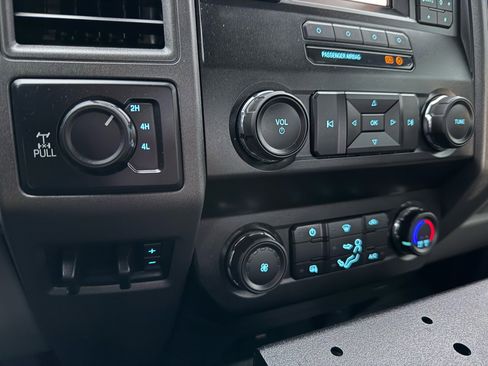 Used 2019 Ford F250 XL w/ Power Equipment Group image 26