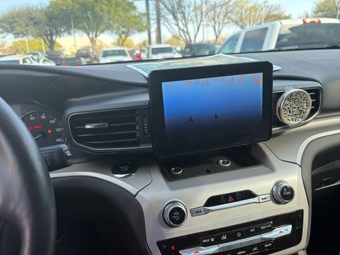 Used 2023 Ford Explorer XLT w/ Equipment Group 202A image 15