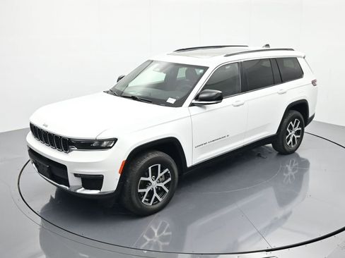 Used 2024 Jeep Grand Cherokee L Limited w/ Luxury Tech Group II AWD/4WD image 30