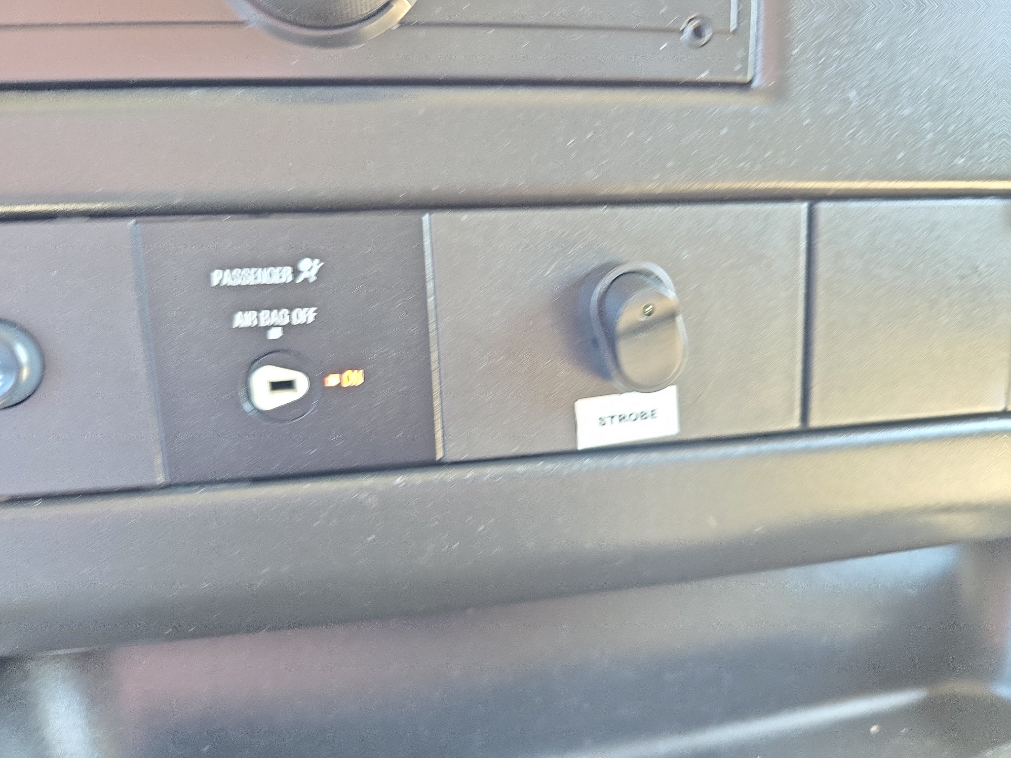 Used 2016 Chevrolet Express 2500 RWD image 25