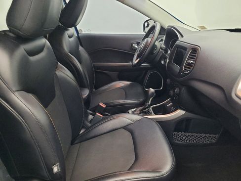 Used 2017 Jeep Compass Latitude w/ Popular Equipment Group image 21