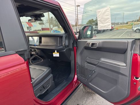New 2025 Ford Bronco Badlands image 28