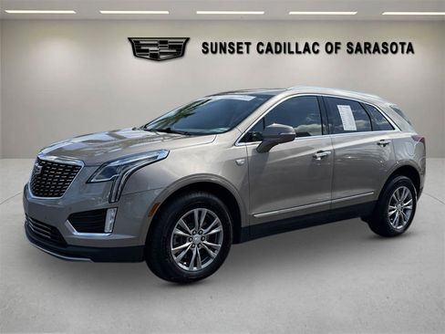 Certified 2022 Cadillac XT5 Premium Luxury FWD image 7