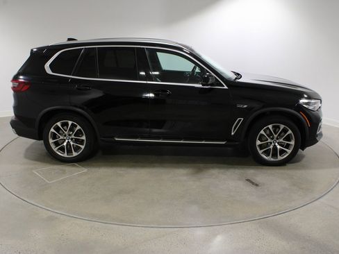 Used 2023 BMW X5 xDrive45e image 6