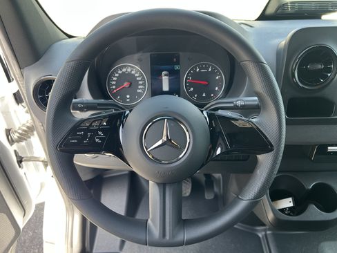 New 2026 Mercedes-Benz Sprinter 2500 image 28