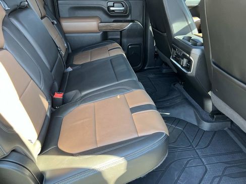 Used 2020 Chevrolet Silverado 3500 High Country image 20